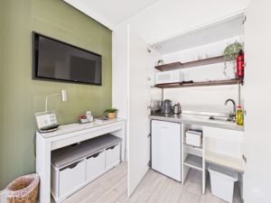 Photo 33- click for photo gallery